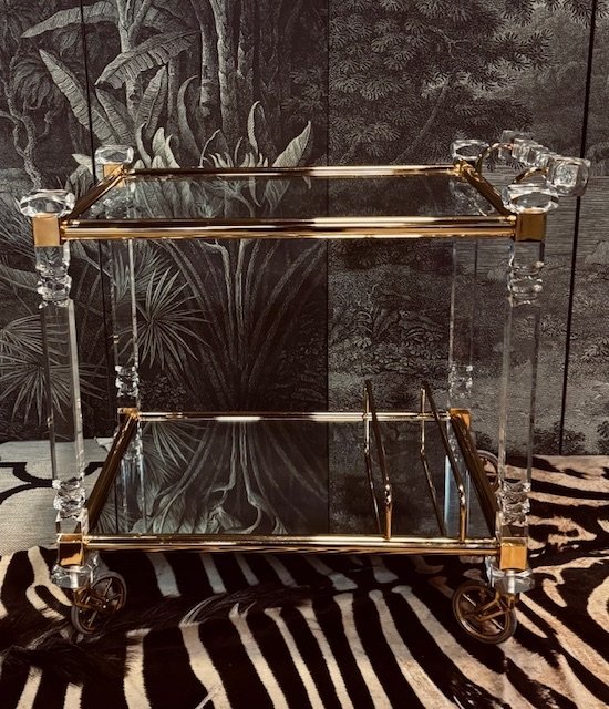 Image 1 of Hollywood Regency Lucite Plexiglas Perspex Brass Barcart Trolley Chariot à boissons Chariot à thé