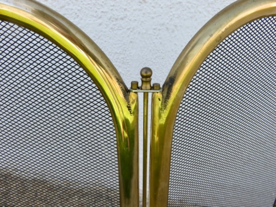 Image 1 of Pantalla para chimenea, protector contra chispas, de latón dorado con 4 paneles plegables, Francia, 1950.