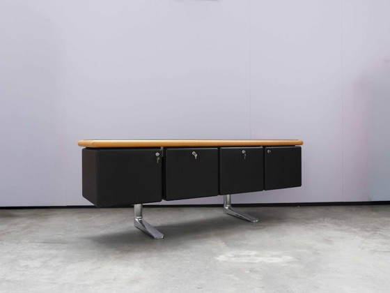 Image 1 of Knoll International Warren Platner de época
