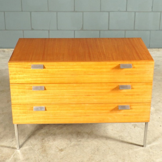 Midcentury Ladekast – André Monpoix – Model 812 – Meuble TV – 1960 – Andre Monpoix, Ladekasten, Metal (photo 3 of 10)