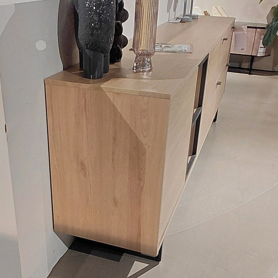 Image 1 of Credenza XOOON Helsinki