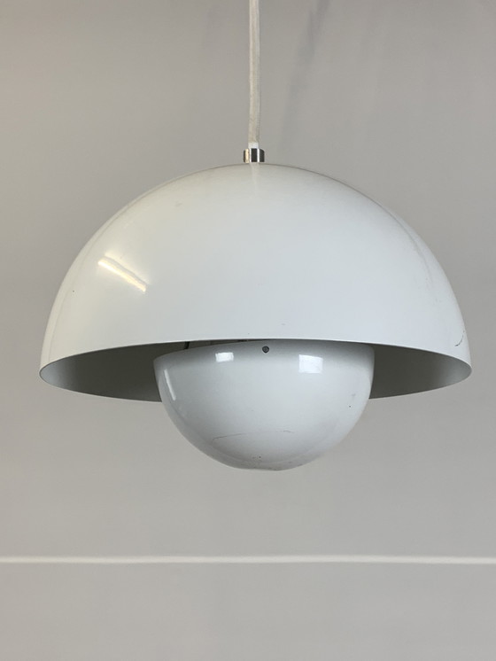 Image 1 of Flowerpower van Tradition porte Verner Panton