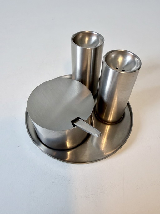 Set Stelton pepe, sale e senape di Arne Jacobsen.