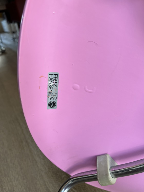 Image 1 of Fritz Hansen butterfly chair