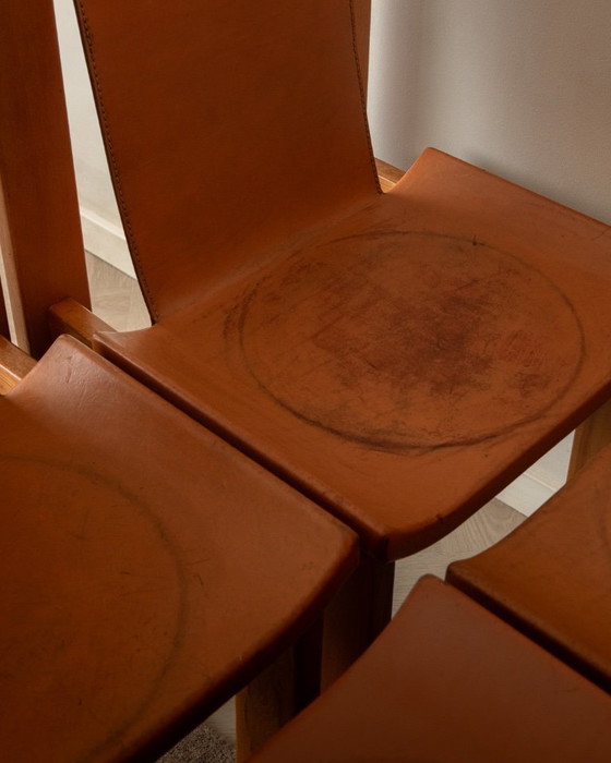 Image 1 of Brutalistische iep en lederen eetkamerstoelen van Giovanni Luigi Gorgoni voor Roche Bobois, jaren 70, set van 7