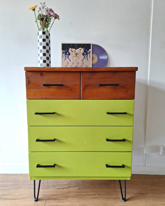 Image 1 of cómoda antigua