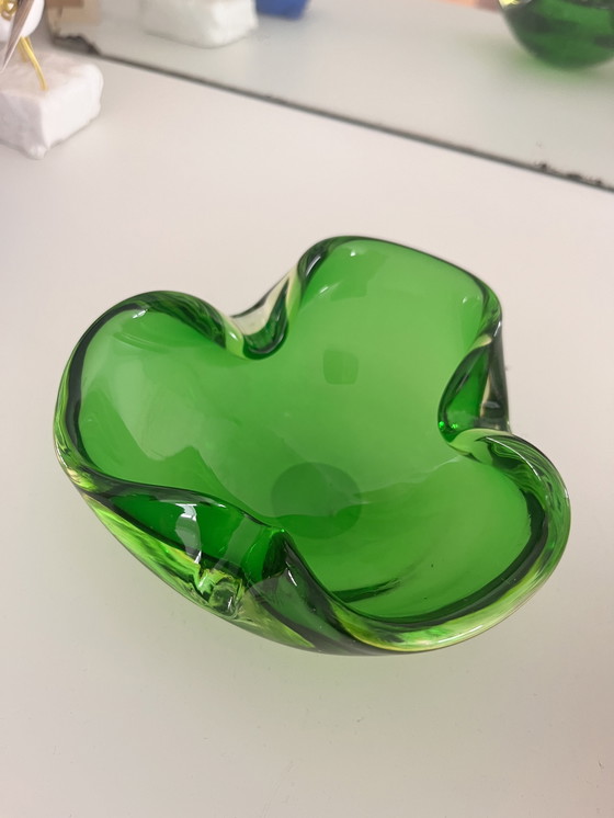 Image 1 of Bol/cendrier en verre de style Murano