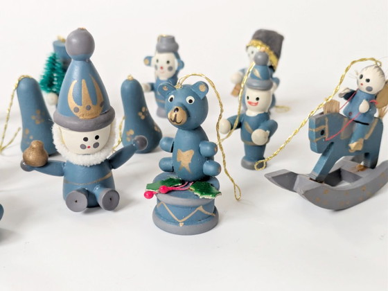 Image 1 of 14 x Vintage Kerstversieringen in Doos | Duitse Volkskunst Houtdecoratie uit de Jaren 80