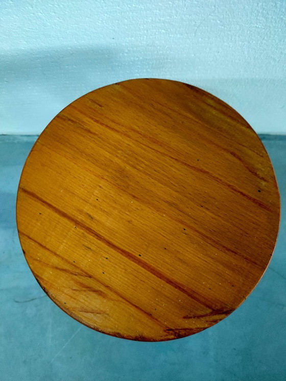 Image 1 of Tavolino da caffè vintage rotondo a 3 gambe