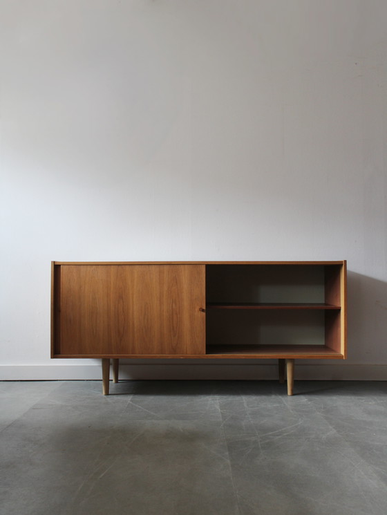 Image 1 of Vintage Danish sideboard in oak