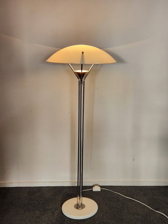 Lampada da terra vintage italiana, anni '70 – Lampade da terra, Plastica (photo 8 of 8)