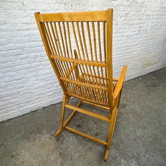 Image 1 of Hellerau Vintage Design Schommelstoel in Rotan en Hout