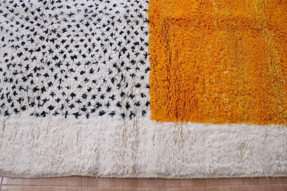 Handmade Moroccan wool rug, 250cm x 150cm, unique piece. – Rugs & carpets (photo 4 of 21)