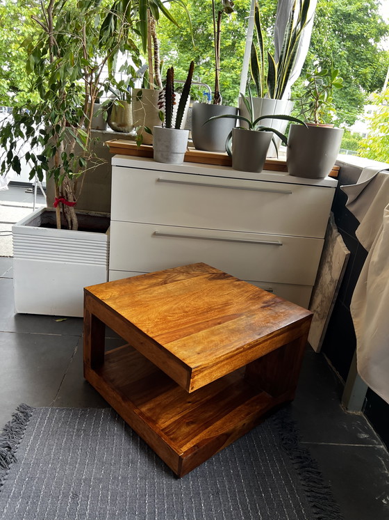 Image 1 of Salontafel/banktafel van sheeshamhout, palissanderhout, 60x60x40cm, massief hout