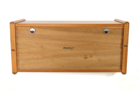 Image 1 of Kai Kristiansen per Vildbjerg pensile credenza piccolo mobiletto vintage danese