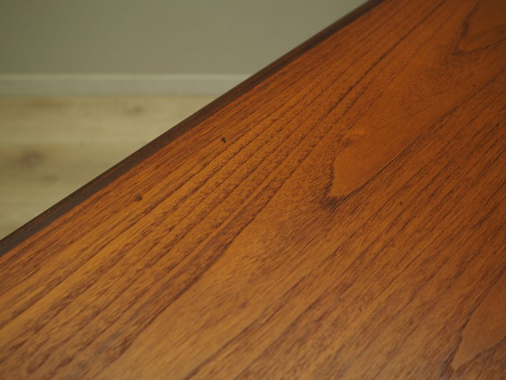 Image 1 of Table en teck, design danois, années 1970, production : Danemark