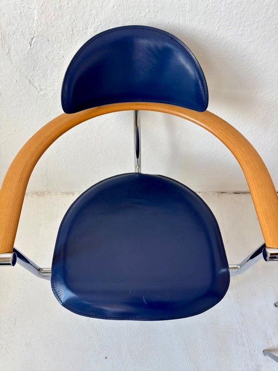 Image 1 of Sillas Stiletto en cuero azul de Arrben con estructura cromada