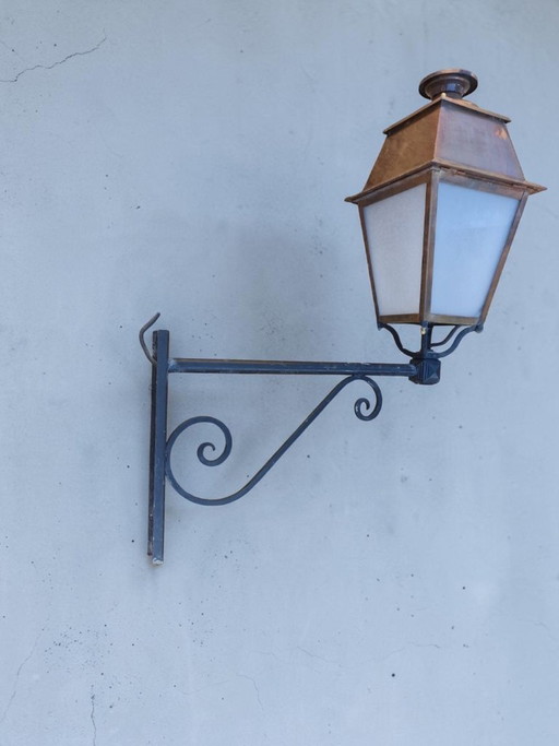 Ancienne lanterne de rue et sa potence (20 pièces dispo)