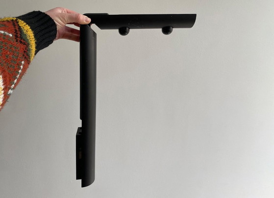 1x Vintage Post Modern Gianfranco Frattini, Daniele Wall Lamp Uplighter - Luci 1979 – Luci Italia, Wall lights (photo 2 of 8)