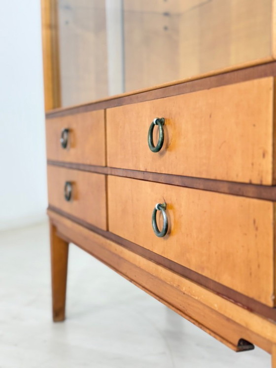 Image 1 of Vintage vitrinekast / dressoir / wandkast / servieskast uit de jaren 60 – in uitstekende staat.