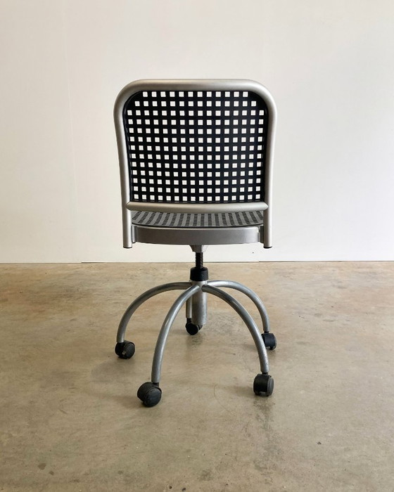 2x De Padova design chairs with wheels by Vico Magistretti, Office chairs, Metal, Plastic, Black, Modern (photo 13 of 13)