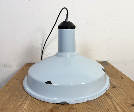 Image 1 of Lampada a sospensione industriale in smalto azzurro chiaro, anni '60