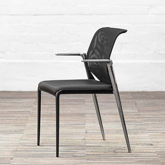 Image 1 of Vitra Medaslim Vergaderstoel