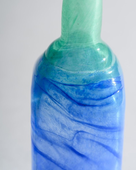 Image 1 of Samengestelde tentoonstelling van glaskunstwerken van een duo uit Duitsland, gesigneerd door ambachtslieden uit de jaren 80-90.