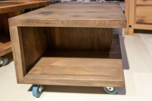 Henders & Hazel Maitre side table