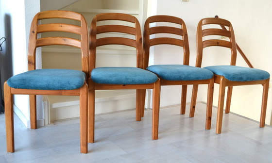 Image 1 of Sedie da pranzo vintage danesi con tavolo