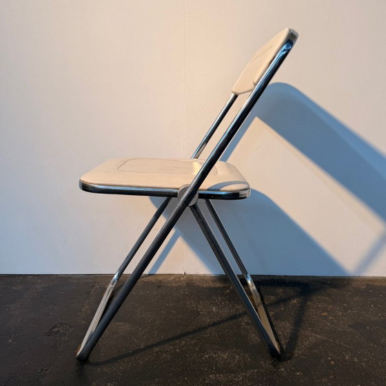 Image 1 of 1x Chaise pliante Plia blanche en similicuir rare