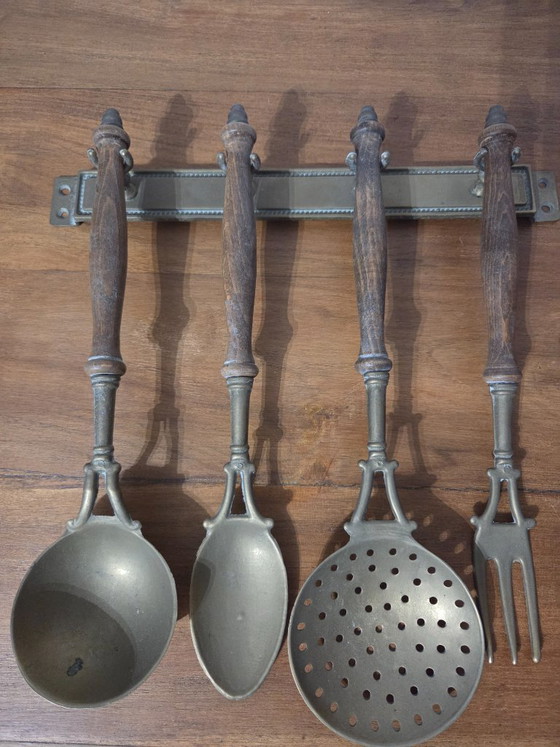 Kitchen utensil set in brass and wood, Kitchen accessories, Brown (photo 5 of 5)