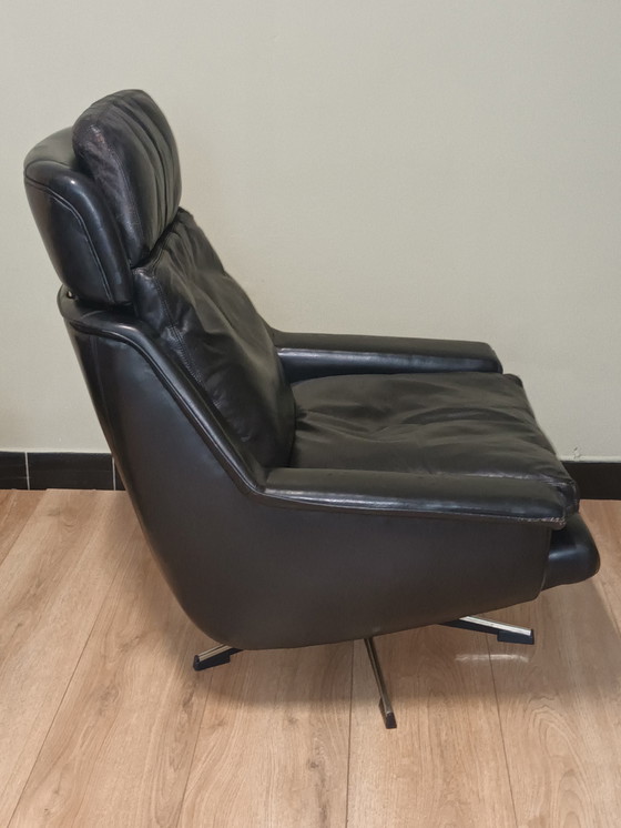 Image 1 of Armchair with ottoman by Langenfeld