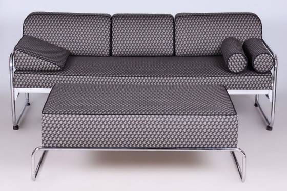 Mesa otomana Bauhaus restaurada, cromada, con tapicería nueva, checa, década de 1930. – Reposapiés y pufs (photo 10 of 12)