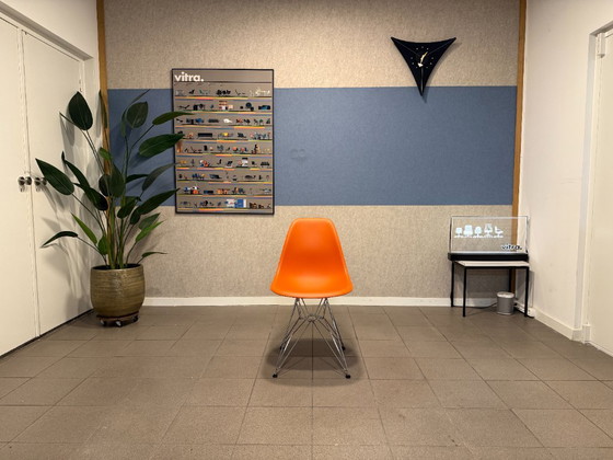 Vitra | Eames | DSR | Rusty orange | 4 pezzi – Sedie da pranzo, Plastica, Cromo (photo 2 of 10)