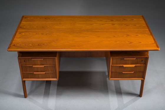 Image 1 of Scrivania modello 75 in teak di Omann Jun Møbelfabrik, anni '60
