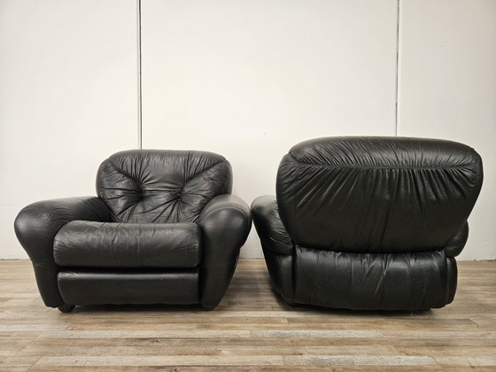 1970s Black Leather Club Chairs – Armchairs (photo 3 of 17)