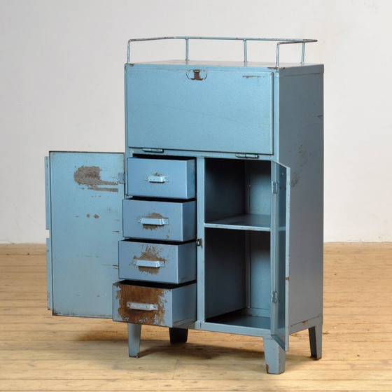 Image 1 of Meuble industriel à quatre tiroirs des années 1970