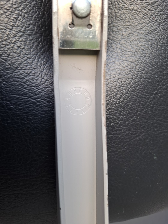 Image 1 of Friso Kramer. Sedia rivolta. Ahrend de Cirkel