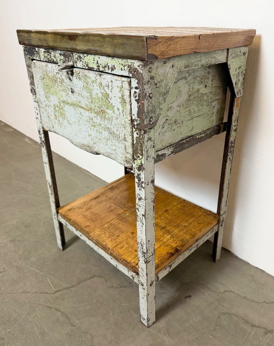 Image 1 of Graue, industrielle Kommode aus Eisen, 1950er Jahre