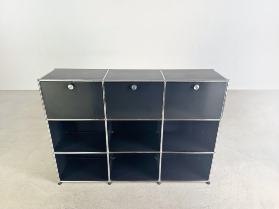 Image 1 of Credenza originale USM Haller 3x3 con cassetti e ripiano, colore nero.