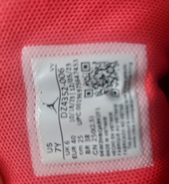 Image 1 of Nike Air Jordan 3 nuove, nella scatola originale, taglia 40