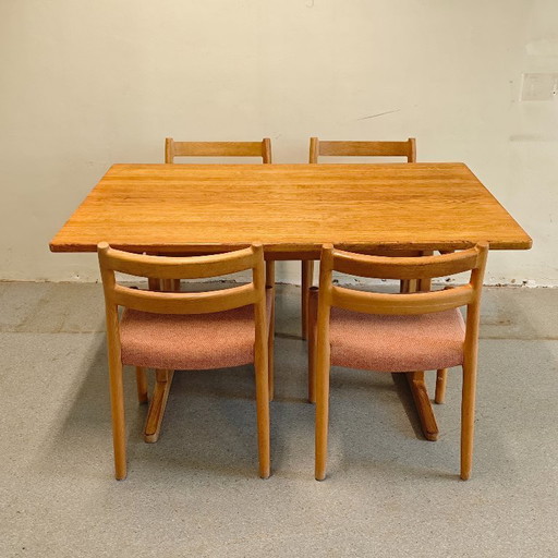 Set da pranzo vintage composto da 4 sedie Møller, tavolo Børge Mogensen