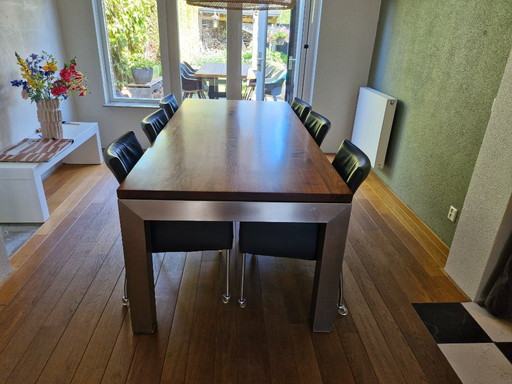 6 chaises Topform avec table en noyer