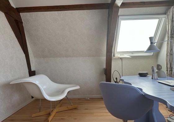 Image 1 of Replica golvende ligstoel (Charles en Ray Eames)