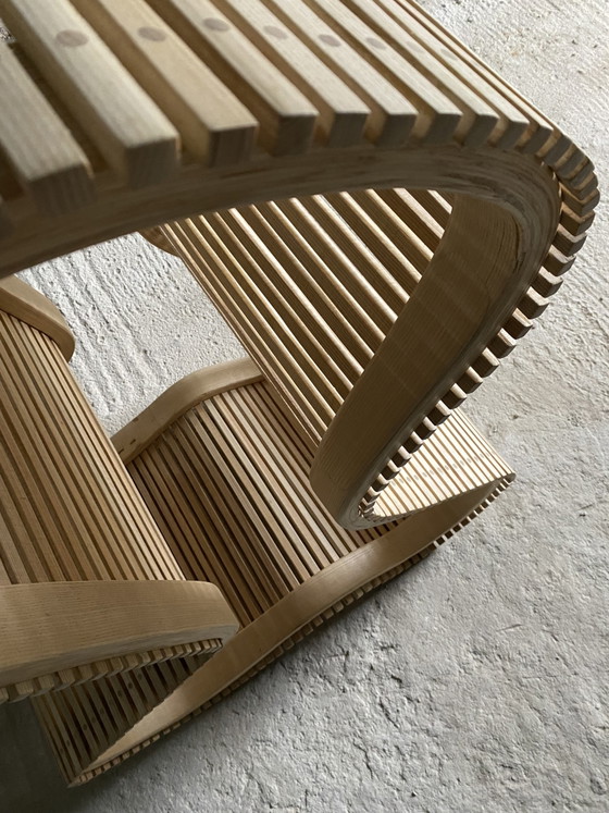 Image 1 of chaise sculpturale en frêne