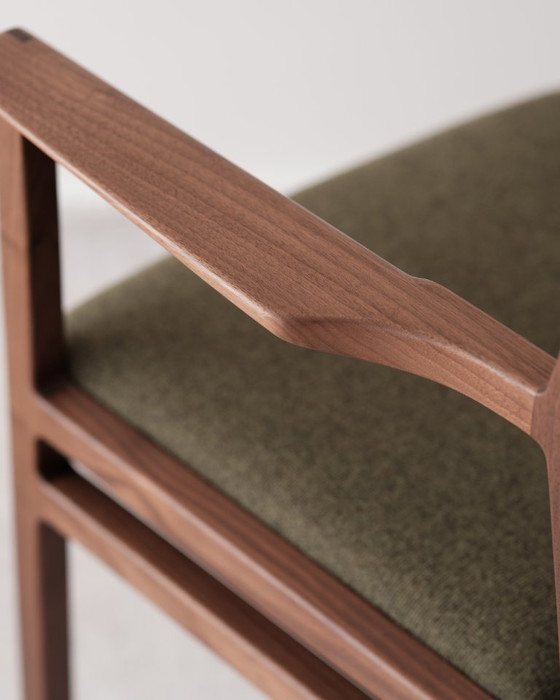 Image 1 of 2 sillones de comedor Formosus Home, nogal