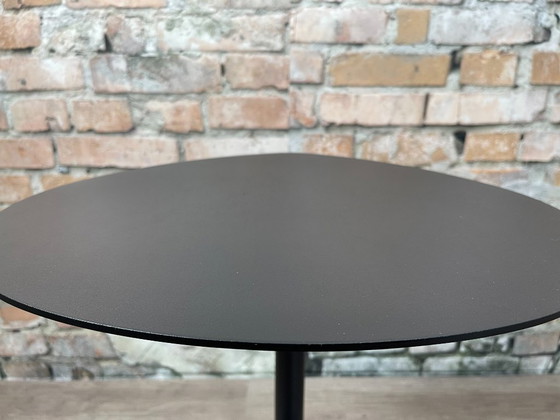 Cascando Pully Side, Metallo Nero | Robert Bronwasser, Tavolini, Minimalisme (foto 6 di 7)