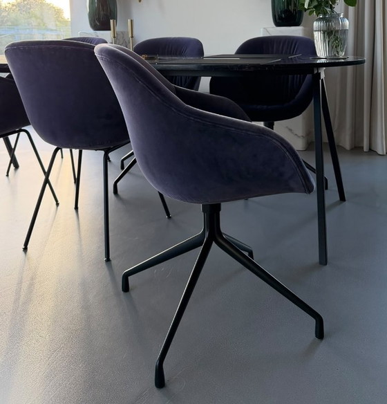 6x HAY About a Chair Soft Design Dining Chairs, Lola Navy – Velvet (photo 4 of 5)