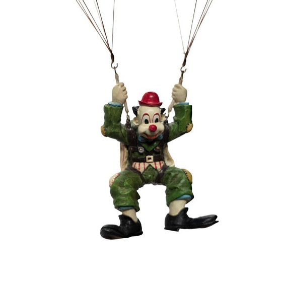 Image 1 of Clown am Fallschirm im Stil von Allan Agohob, 20. Jahrhundert